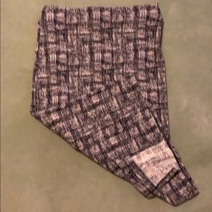 Abstract pencil skirt.